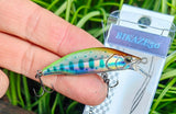Japoński wobler Mukai Bikaze 50S Chart Black Yamame #BK02