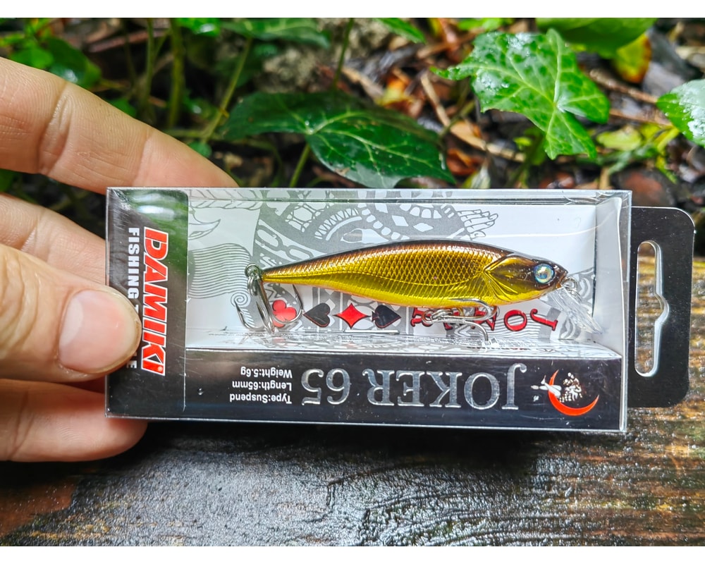 Damiki Joker 65 SP 236H Black Gold Holo — opakowanie, pełny kadr, Rybomania.pl