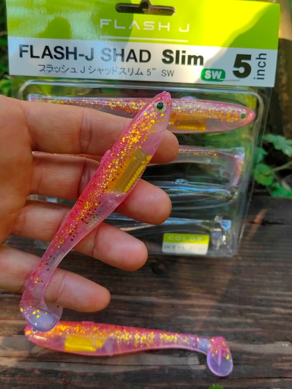 Fish Arrow Flash-J Shad Slim 5" SW #155 UV Sakura / Gold — zdjęcie 2