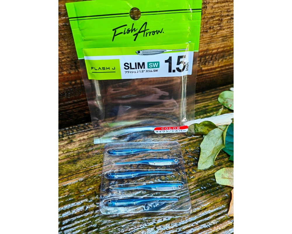 Fish Arrow Flash-J Slim 1.5″ SW #105 MAIWASHI/SILVER — opakowanie i oznaczenie koloru, zdjęcie Rybomania.pl