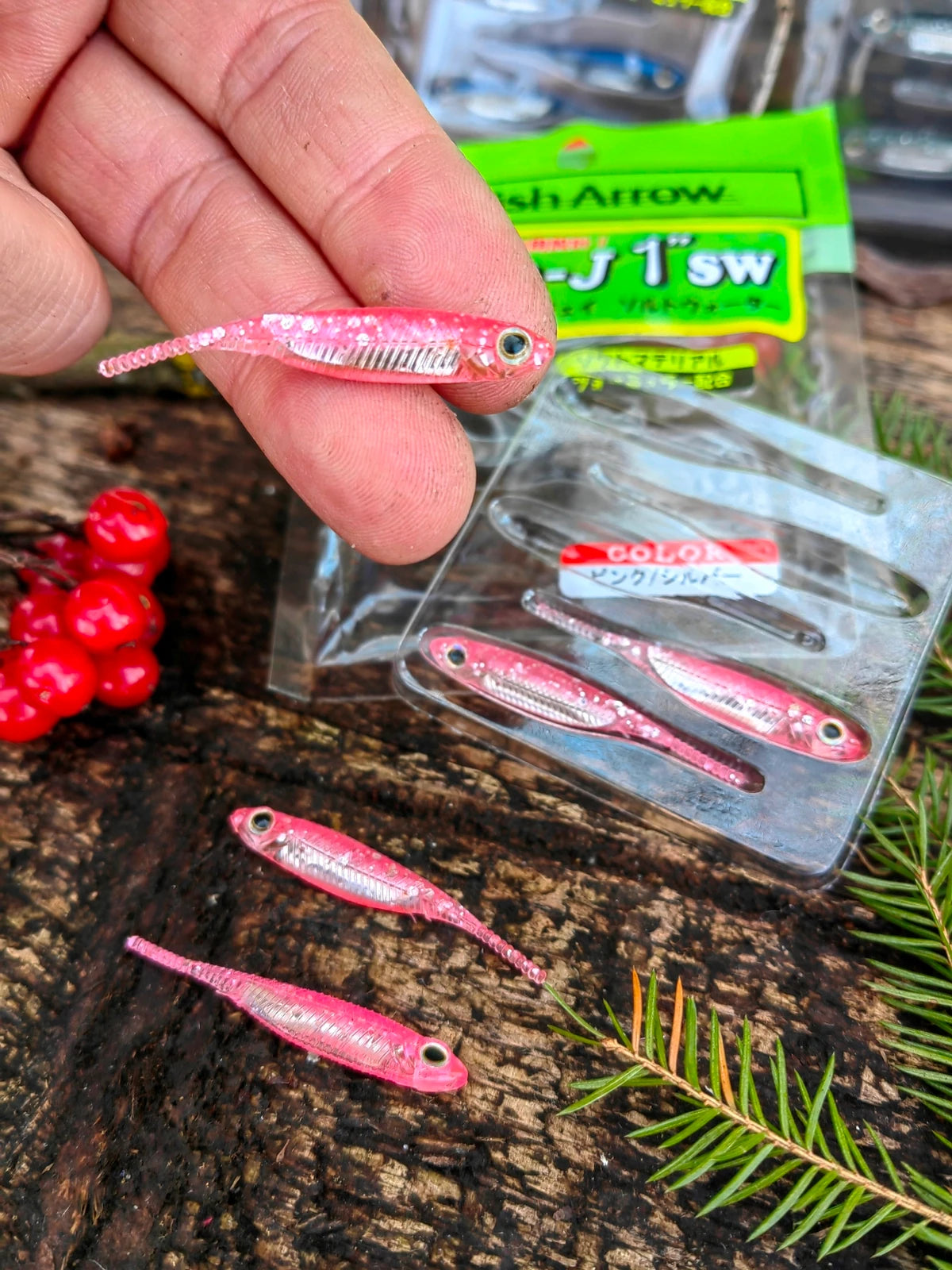 Fish Arrow Flash-J Pintail1″ SW — 101 Pink/Silver, własne zdjęcie Rybomania, ujęcie 4