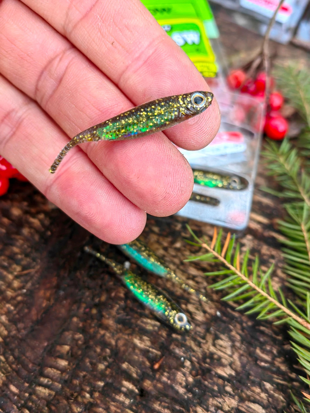 Fish Arrow Flash-J Pintail1″ SW — 127 Smoke Gold/Aurora, własne zdjęcie Rybomania, ujęcie 4