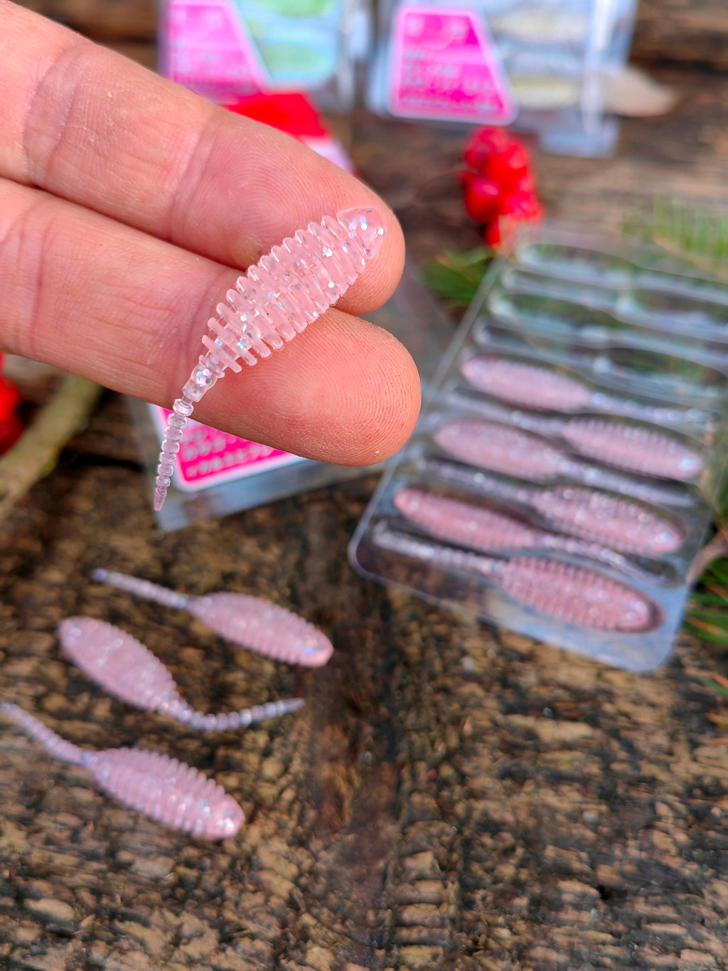 Megabass Dr. CHORO 2″ 2″ / około 5 cm — CLEAR PINK / RAINBOW FLAKE — zdjęcie 3
