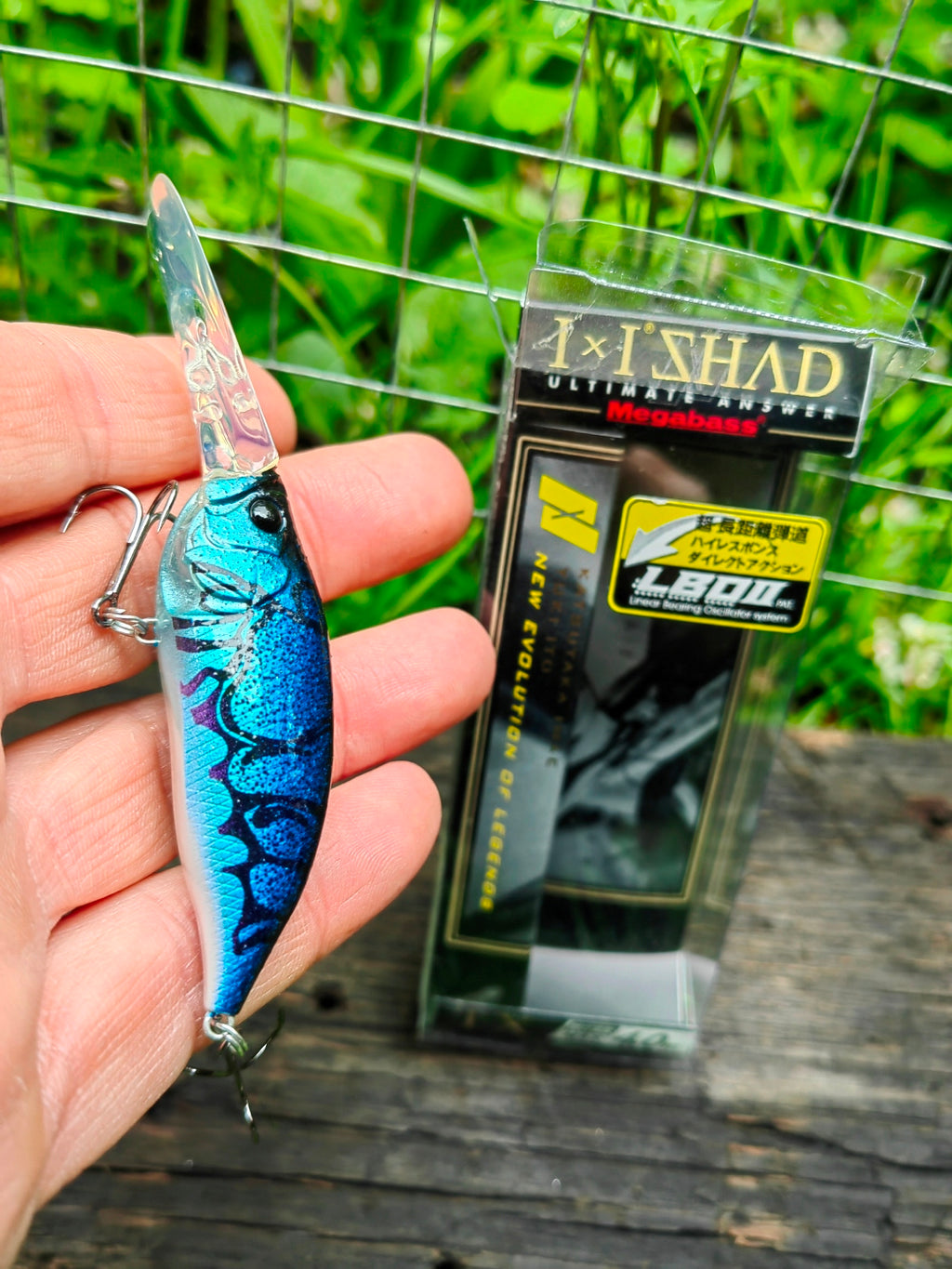 Megabass I×I SHAD TX 57 mm 7 g — BLUE CRAW — zdjęcie 2