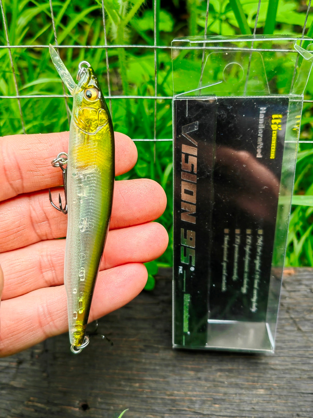 Megabass VISION 95 Q-GO 95 mm 10,6 g — NC AYU — zdjęcie 2