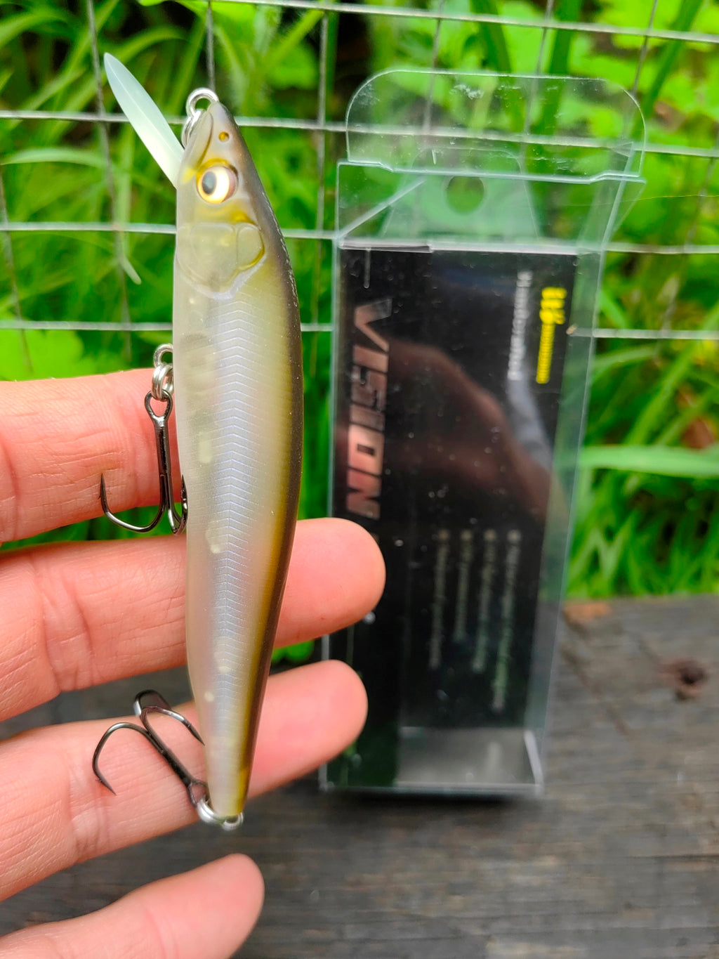 Megabass VISION 95 Q-GO 95 mm 10,6 g — MAT SHAD — zdjęcie 2