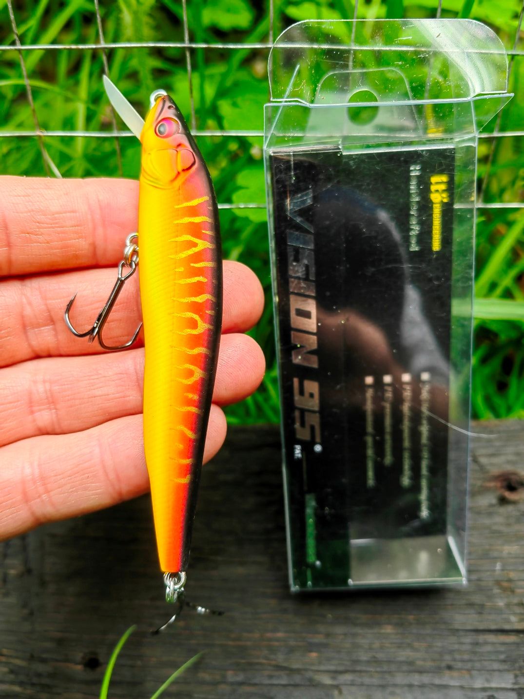 Megabass VISION 95 Q-GO 95 mm 10,6 g — AKA TORA II — zdjęcie 2