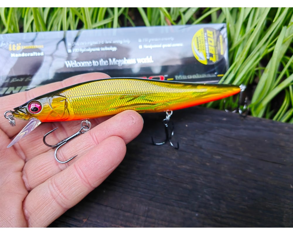 Megabass VISION ONETEN MAX LBO 135 mm — #06 GG MEGABASS KINKURO — zdjęcie 3