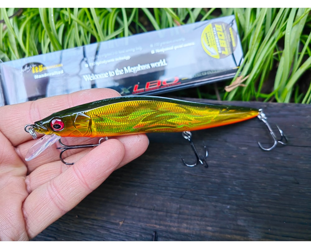 Megabass VISION ONETEN MAX LBO 135 mm — #06 GG MEGABASS KINKURO — zdjęcie 4