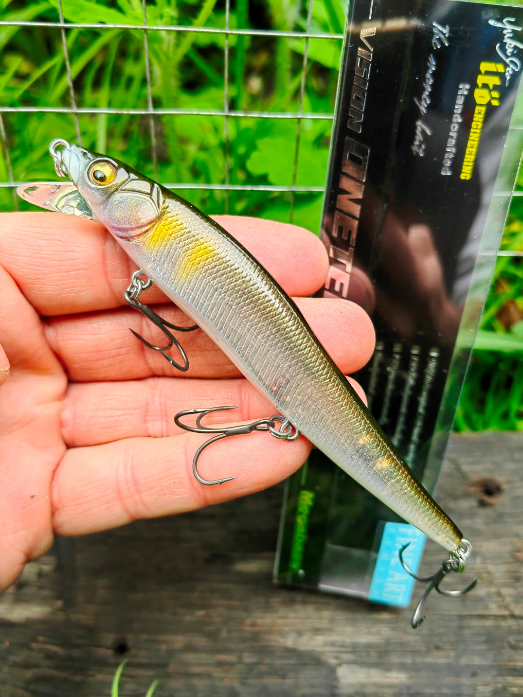 Megabass VISION ONETEN SR 110,5 mm — #03 FA GHOST SE AYU — zdjęcie główne