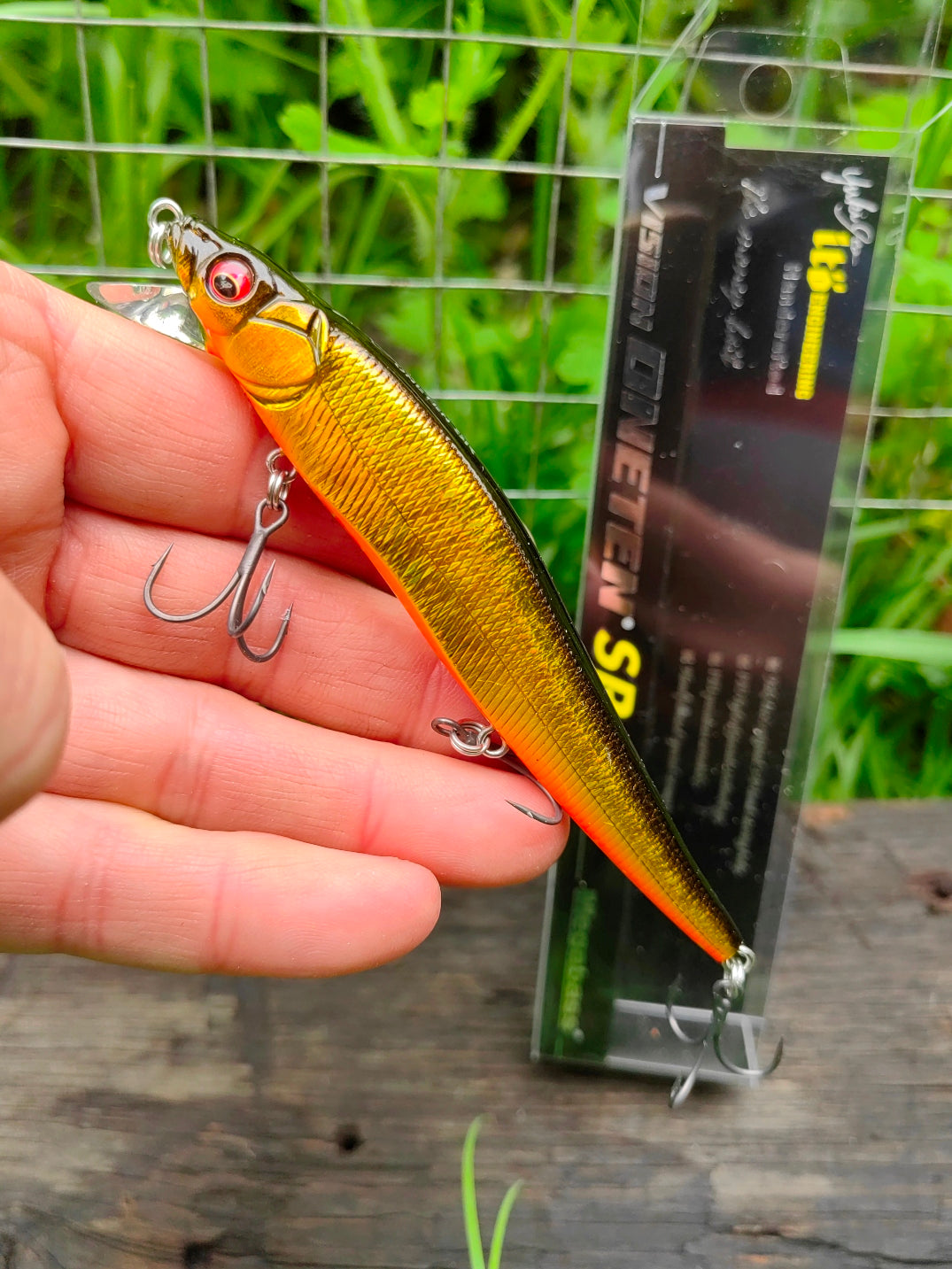 Megabass VISION ONETEN SR 110,5 mm — #10 GC MEGABASS KINKURO — zdjęcie główne