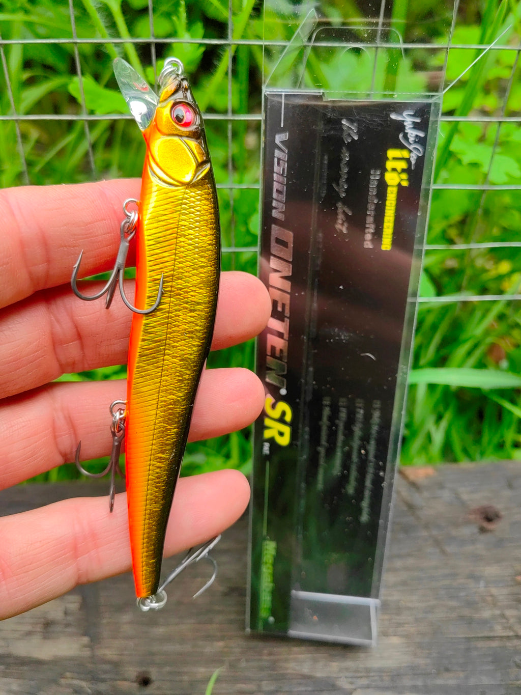 Megabass VISION ONETEN SR 110,5 mm — #10 GC MEGABASS KINKURO — zdjęcie 2