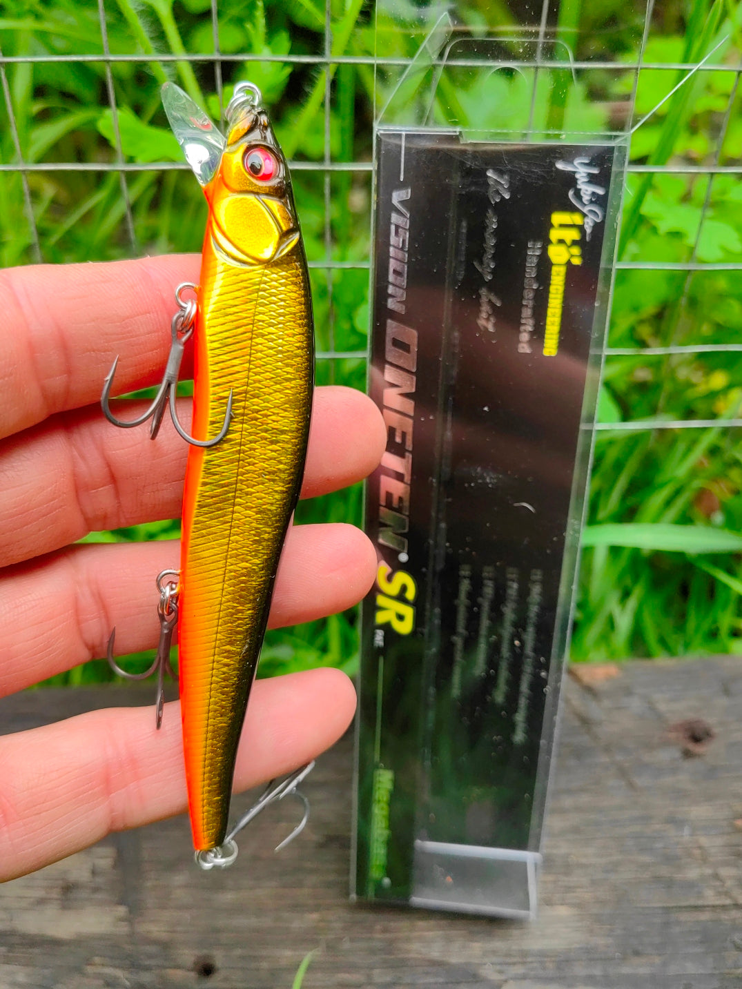 Megabass VISION ONETEN SR 110,5 mm — #10 GC MEGABASS KINKURO — zdjęcie 2