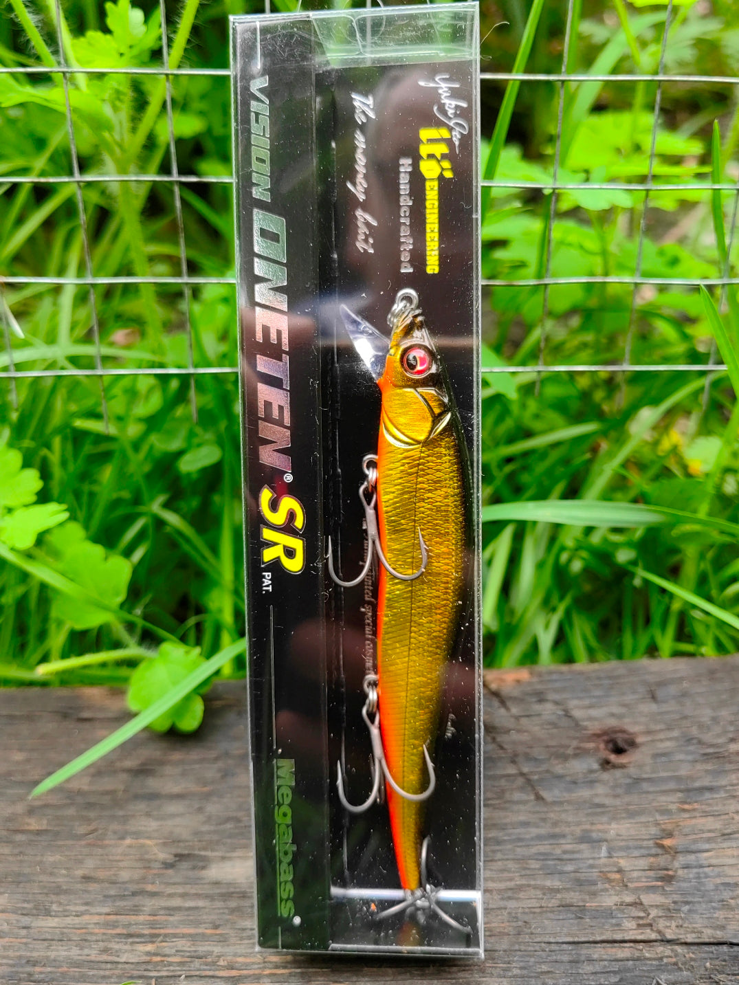 Megabass VISION ONETEN SR 110,5 mm — #10 GC MEGABASS KINKURO — zdjęcie 3