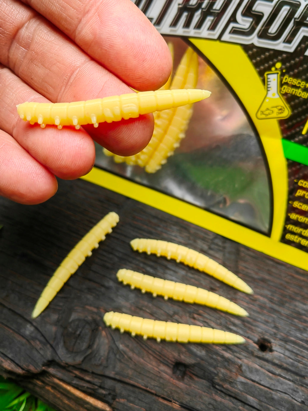 Larwa Kaiman 50 mm Righetti Bait System, kolor LARVA MIELE — #KMC1, zdjęcie 1