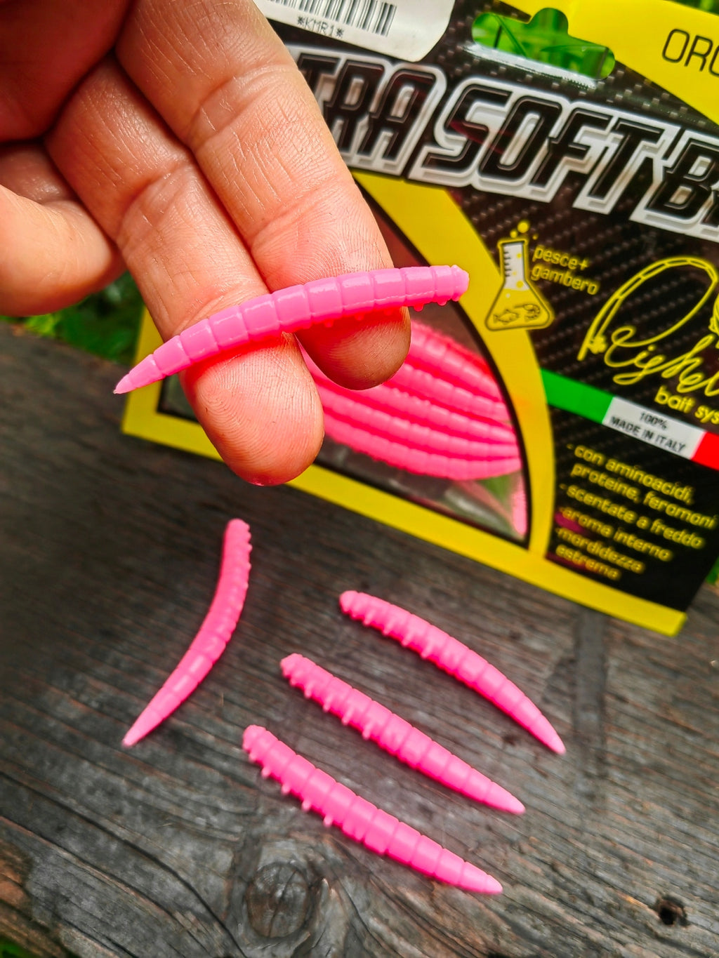 Larwa Kaiman 50 mm Righetti Bait System, kolor BUBBLE GUM — #KMR1, zdjęcie 1