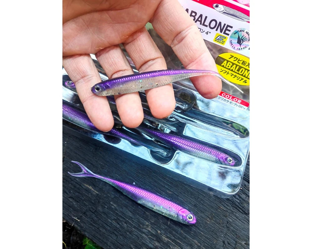 Fish Arrow Flash-J Split Abalone 4″ AB02 — opakowanie i oznaczenie koloru, zdjęcie Rybomania.pl