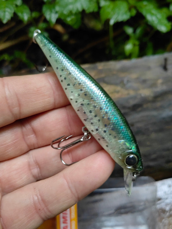 Damiki Striker 90 SP — Spotted Shad 381T — zdjęcie Rybomania