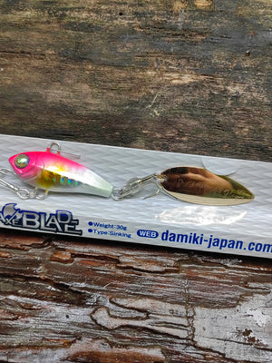 Damiki AxeBlade 30 g — Różowy grzbiet, jasny bok