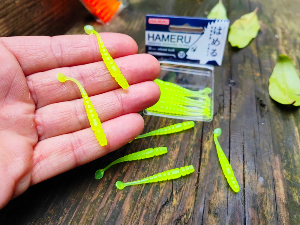 Damiki Hameru Worm A (ST) 2″ — 216 Glow · 12 szt. — zdjęcie Rybomania