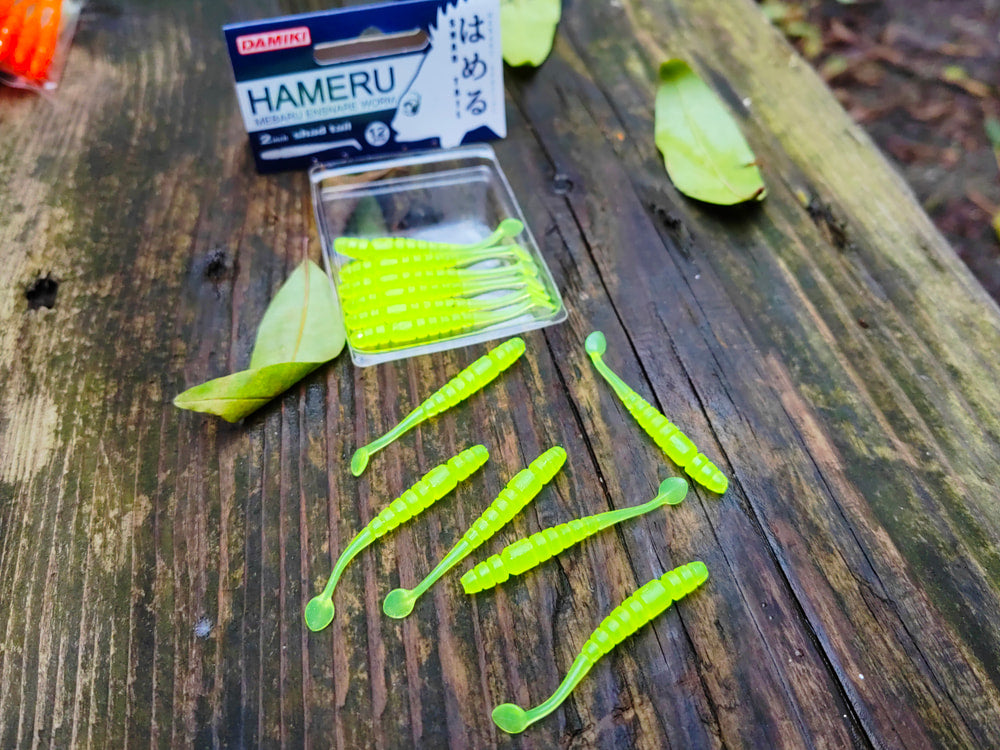 Damiki Hameru Worm A (ST) 2″ — 216 Glow · 12 szt. — zdjęcie Rybomania