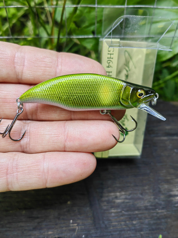 Megabass GH64 Humpback — ASKA AL Shiny Keimura Ayu #06 — zdjęcie Rybomania