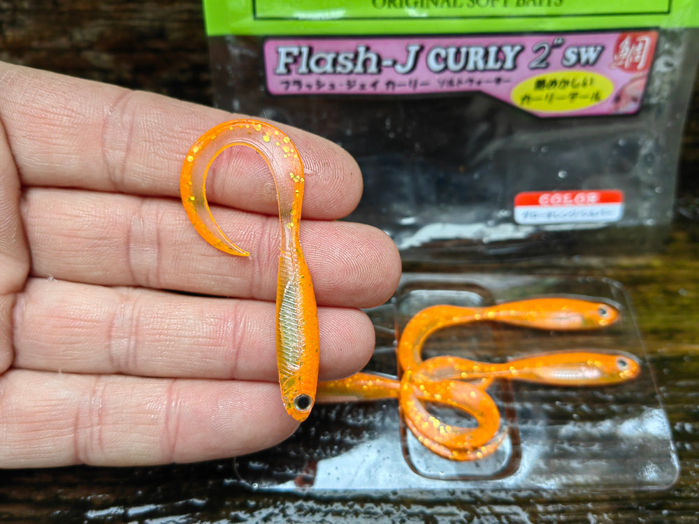 Flash-J Curly 2" SW GLOW ORANGE/SILVER #121 — zdjęcie Rybomania