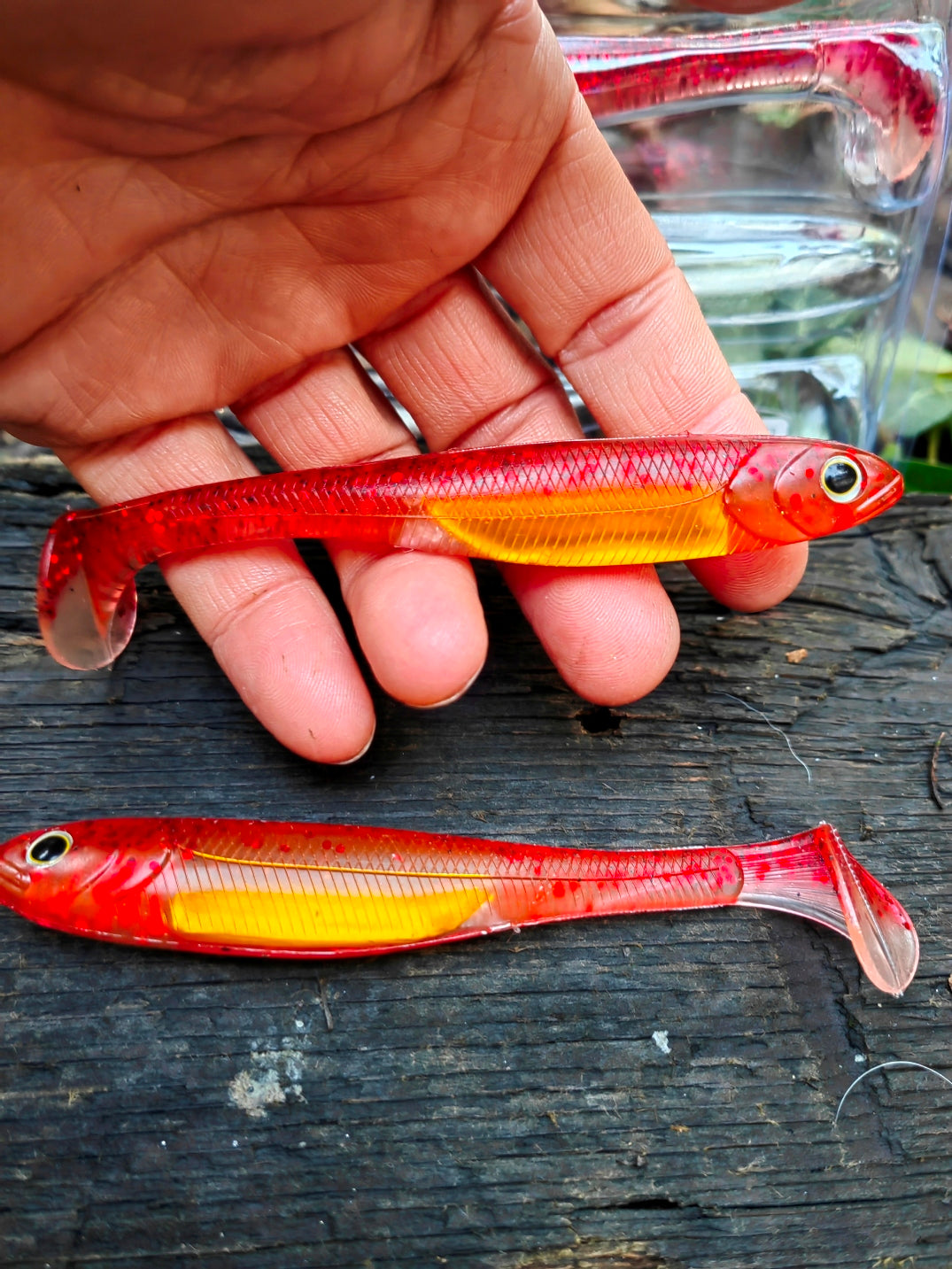 Flash-J Shad 4.5" RED/GOLD #116 — zdjęcie Rybomania