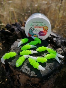 Larwa 35 mm - 1 gr. Killer / pstrąg - kleń /ser/