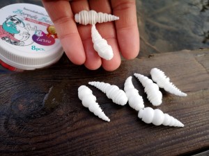 Larwa XL  #101 /8 szt /40 mm -1,8 gr./ zapach ser/