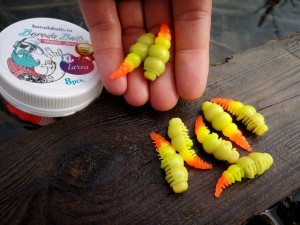 Larva XL  #R3 / 8 szt. / 40 мм, - 1,8 gr. / zapach ser /
