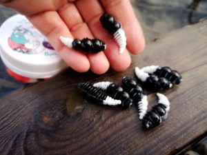 Larwa XL #222/ 8 szt. / 40 мм, - 1,8 gr. / zapach ser /