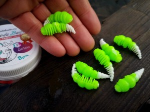 Larwa XL  #228/ 8 szt. / 40 мм, - 1,8 gr. / zapach ser /