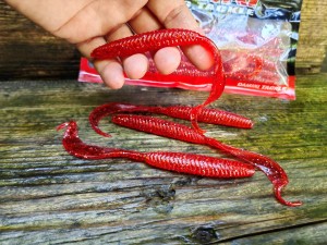 LEECHES TAIL 5" 108 RED SILVER