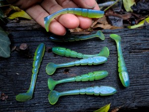 8 szt. Kopyto X ZONE Mini Swammer 7 cm #Electric Blue Chartreuse