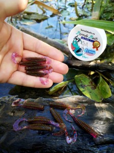 10 szt Twister Boroda Baits 55 mm okoń zapach ryba